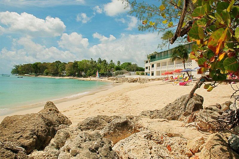 Starfish Discovery Bay Holetown Екстер'єр фото