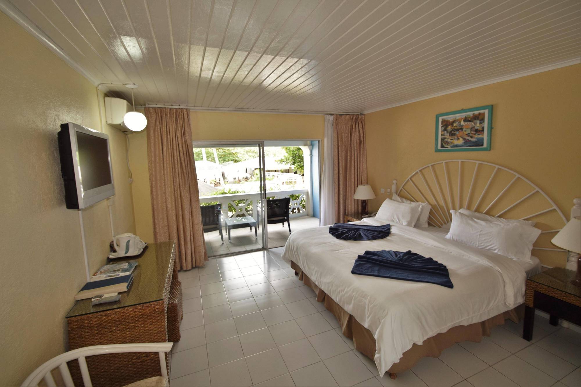 Starfish Discovery Bay Holetown Екстер'єр фото